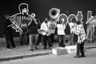 New Orleans 13 146 [320x200]